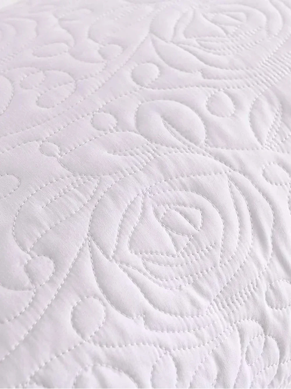 Elegant White Quilted Pillow Sham Set - Pair
